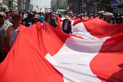 Perú protestas tanques