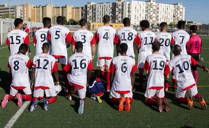 Los jugadores del Alma de África, con las camisetas de protesta.