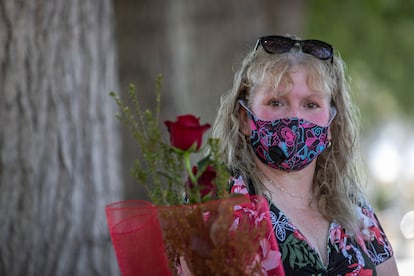 Andrea Galdames, temporera de 54 años, en Paine.