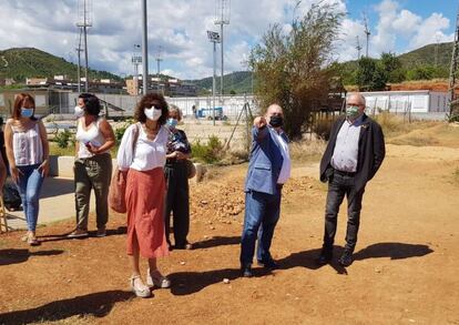 El conseller d'Educació, Josep Bargalló, dimecres, en una visita a Cornellà.