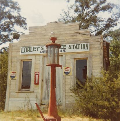 Gasolinera Rebel, Moundville, Alabama, 1964