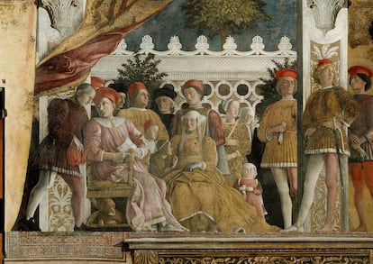 La maravillosa Cámara de los Esposos, obra maestra de Andrea Mantegna (1431-1506), en una de las estancias del Palacio Ducal (castillo de San Giorgio) de Mantua.