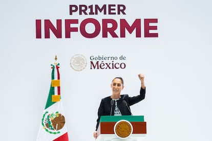 "La 4T es un proyecto que reconoce que no puede haber justicia si no saldamos la deuda con los pueblos indígenas. No puede haber identidad nacional sin reconocer y dar su lugar al rostro indígena de México", afirmó Sheinbaum.