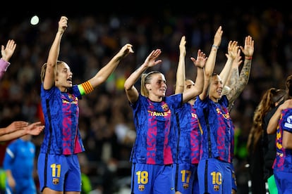 Las jugadoras del Barcelona celebran el triunfo ante el Madrid