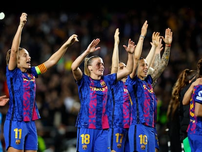 Las jugadoras del Barcelona celebran el triunfo ante el Madrid