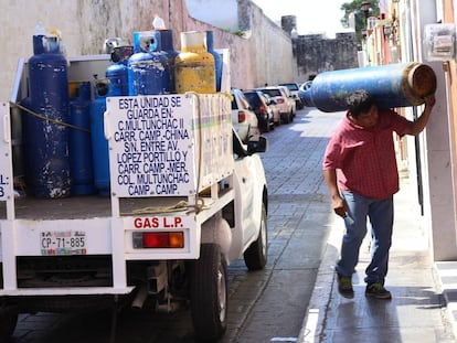 Un repartidor de gas LP, en Campeche.