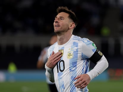 Lionel Messi celebra su gol contra Bolivia, este jueves en Buenos Aires.