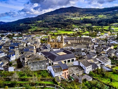 Vista del pueblo de Mondoñedo, en la provincia de Lugo (Galicia).