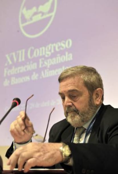 El presidente de la Fundación Banco de Alimentos, Antonio López Barajas, en la inauguración, en Granada, de la XVII asamblea nacional de estas entidades humanitarias. EFE/Archivo