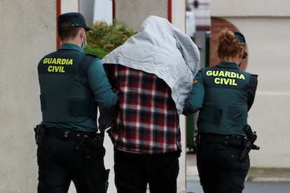 Arresto de un presunto delincuente en una imagen de archivo.