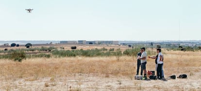 Hace unos años abundaban los anuncios de cursos de piloto de dron. La realidad es que estos aparatos son cada vez más parecidos a robots.