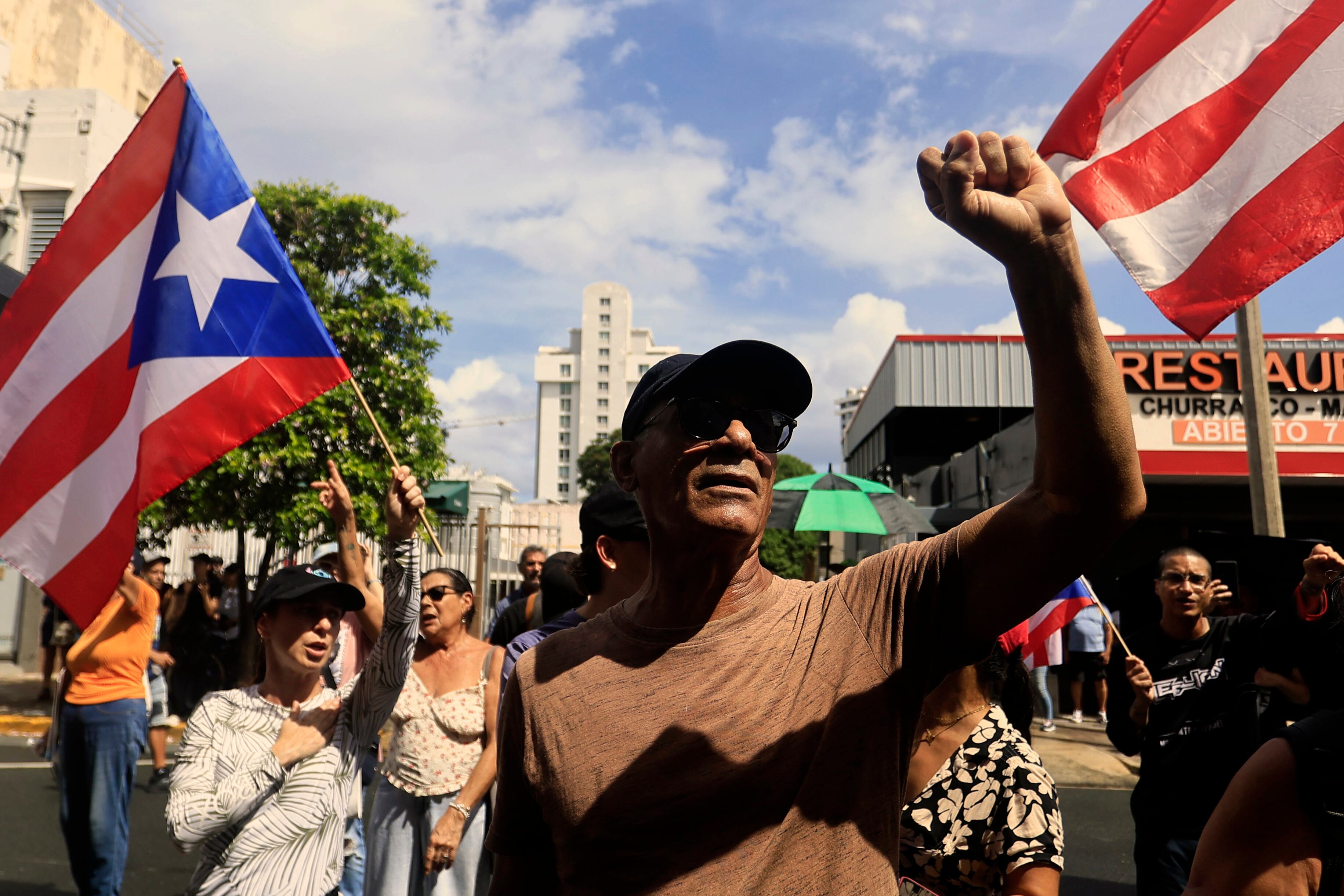 Puerto Rico se persigna cada mes con la factura de la electricidad