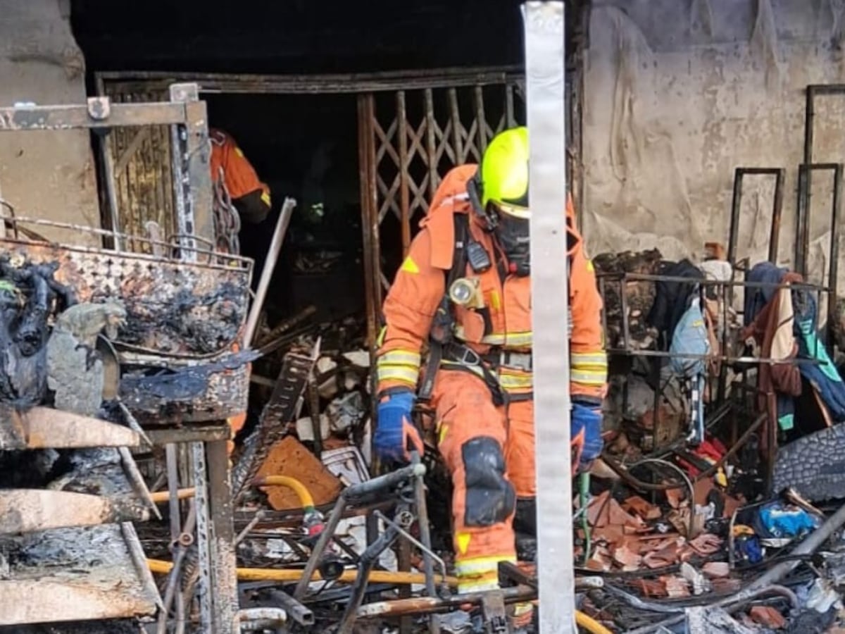 Al menos 11 heridos en el incendio de un bajo en la playa de Gandía