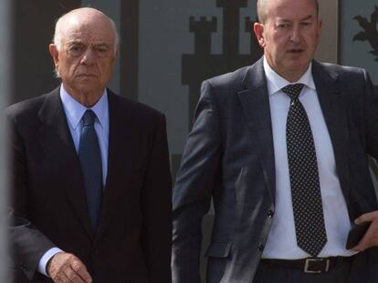 El expresidente de BBVA Francisco Gonz&aacute;lez a su salida de la Audiencia Nacional, en el que declar&oacute; como testigo en el marco del juicio por la salida a Bolsa de Bankia el pasado mes de abril