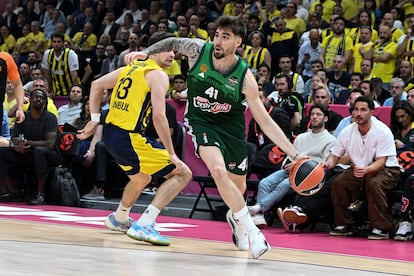 Juancho Hernangómez, ante el Fenerbahçe en semifinales.