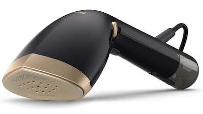 La plancha Philips Serie 7000 dispone de cabezal ajustable, lo que permite vaporizar las prendas tanto vertical como horizontalmente.