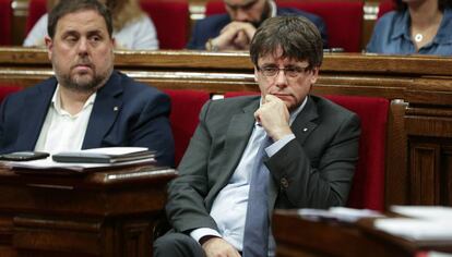 Oriol Junqueras i Carles Puigdemont, al Parlament.