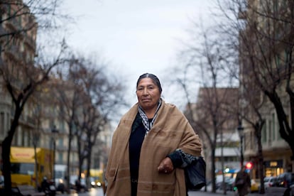 Esther Morales, hermana de Evo Morales, durante una entrevista con la agencia Efe en Barcelona, en 2012.