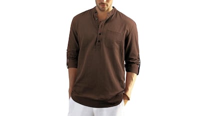 Esta es la camisa de lino para hombre más vendida de Amazon.