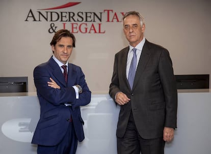 Andrés Zapata y Jaime Olleros, socio director de Andersen Tax & Legal en España, en una foto de archivo.