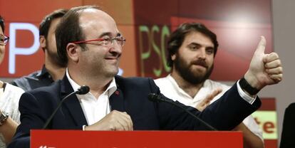 El candidato del PSC, Miquel Iceta, durante su valoraci&oacute;n ante los medios de comunicaci&oacute;n en la sede de los socialistas catalanes en Barcelona, de los resultados obtenidos en las elecciones catalanas. EFE/Jes&uacute;s Diges.