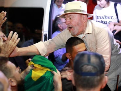 Lula durante ato de sua caravana em São Leopoldo (RS), no último dia 23.