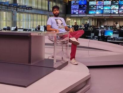 Diego Rocha na bancada do Jornal da Globo.