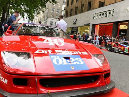 Tienda de Ferrari en el centro de Londres