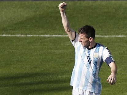 Messi festeja su gol. 