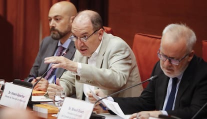 Una de les comissions de control de la CCMA al Parlament, amb Saül Gordillo, Vicent Sanchis i Brauli Duart.