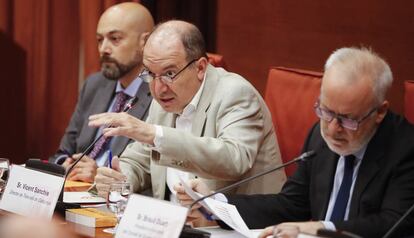 Una de las comisiones de control de la CCMA en el Parlament de Saül Gordillo, Vicent Sanchis y Brauli Duart