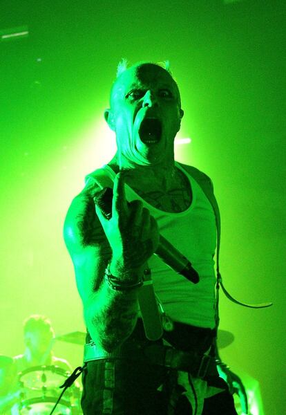 Keith Flint, en un momento de su actuación en el O2 Academy de Brixton (Reino Unido), en 2017.