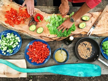 Personas cocinando