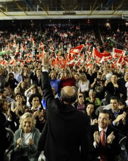 Rubalcaba, en su mitin de cierre de campaña, en Fuenlabrada.