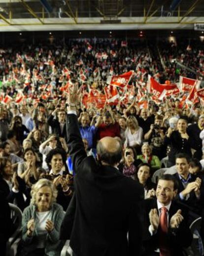 Rubalcaba, en su mitin de cierre de campa&ntilde;a, en Fuenlabrada.