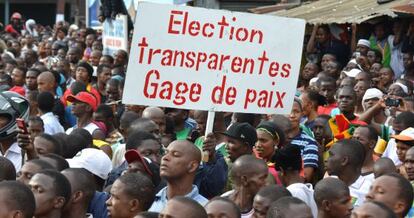 Los manifestantes exigen "transparencia" en Guinea.