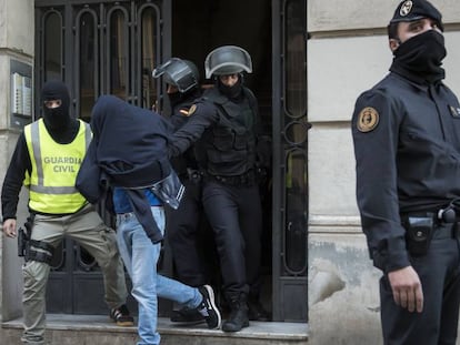 La Guardia Civil detiene en Barcelona a un supuesto yihadista, el pasado noviembre.