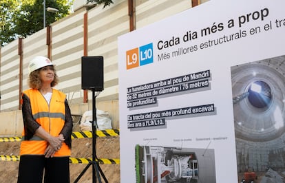 La consellera de Territorio, Ester Capella, en un momento del acto de presentación de la tuneladora en la estación de Mandri.