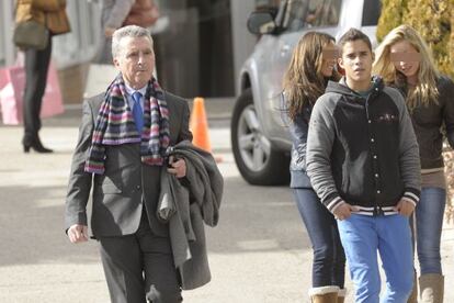 José Ortega Cano (left) and his son, José Fernando Ortega.