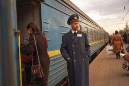 El tren es el medio de transporte por excelencia en Ucrania. En la imagen, la estación de Odesa.