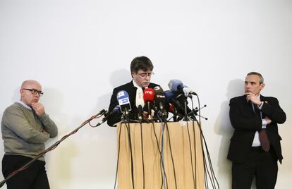 El expresidente de Cataluña, Carles Puigdemont, realiza unas declaracioens desde Berlín, poco después del inicio del juicio del 'procés'. Puigdemont ha asegurado que el Estado tiene la oportunidad de 'rectificar' en el actual juicio del 'procés' y que el único fallo 'justo' es la 'absolución'.