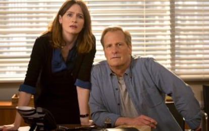 'The Newsroom'.  La serie de periodistas, protagonizada por Jeff Daniels y Emily Mortimer, recibió críticas que precipitaron su final en 2014.