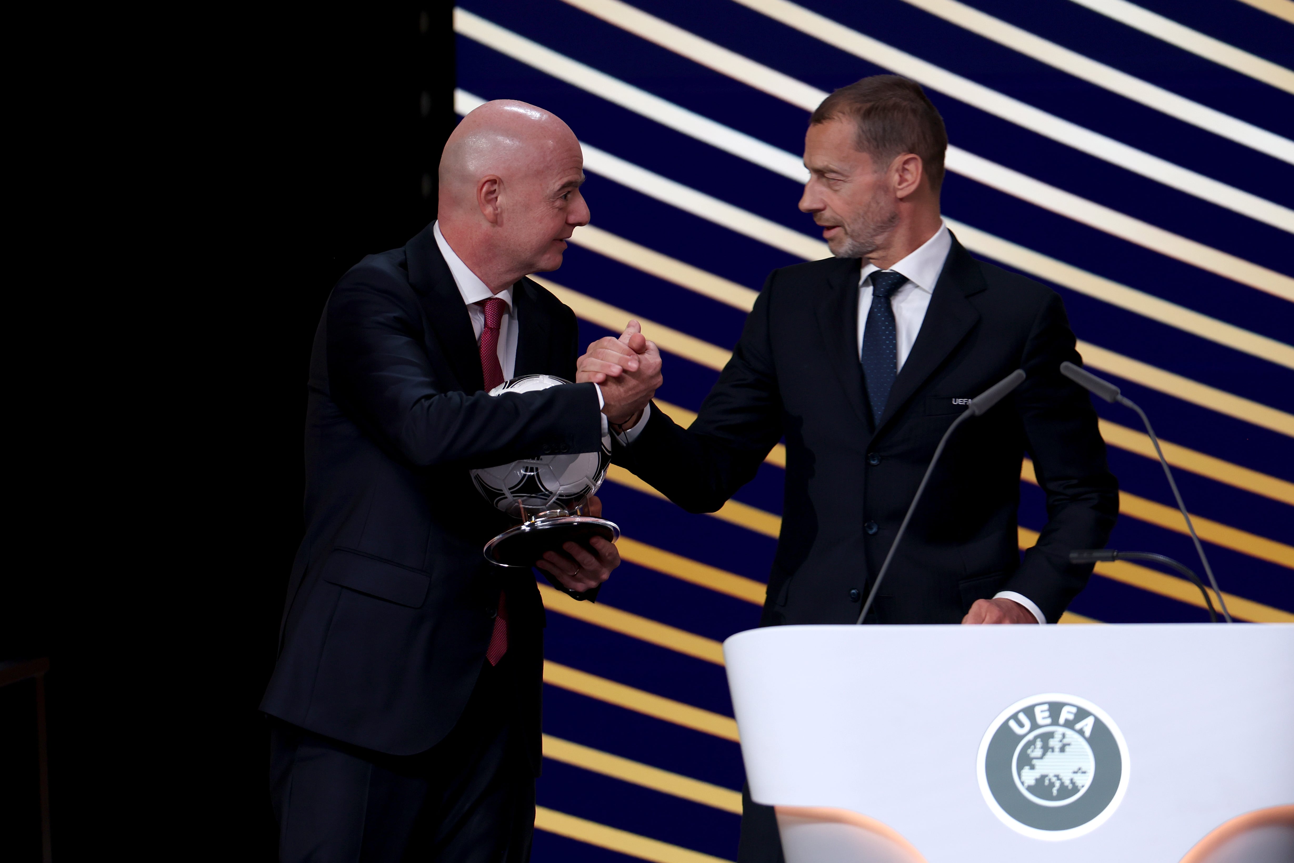 Sudamérica blinda su apoyo a Infantino y le pide 18 partidos para el Mundial 2030