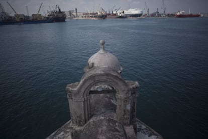 La hegemonía de España en América obligó a la Corona española a montar un sistema defensivo en el Caribe en el que San Juan de Ulúa fue pieza clave.