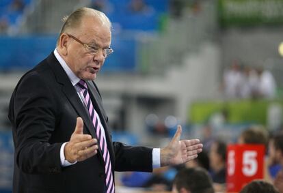 Dusan Ivkovic durante el partido entre Serbia y Eslovenia en el Eurobasket de 2013.