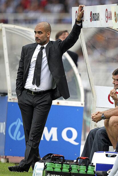 El entrenador del Barcelona, Pep Guardiola, durante el partido ante la Real Sociedad.