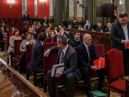 Los doce líderes independentistas durante una de las sesiones del juicio.