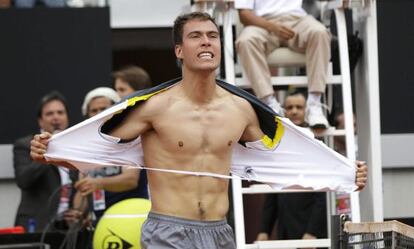 Janowicz celebra su victoria ante Tsonga.