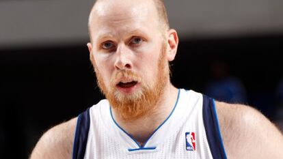 Kaman, en un partido con los Mavericks