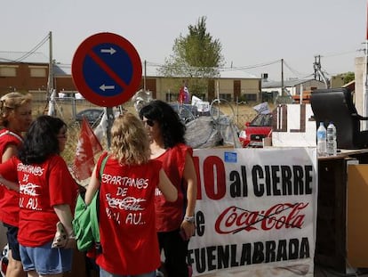 Manifestación en protesta en la planta de Coca Cola en Fuenlabrada.